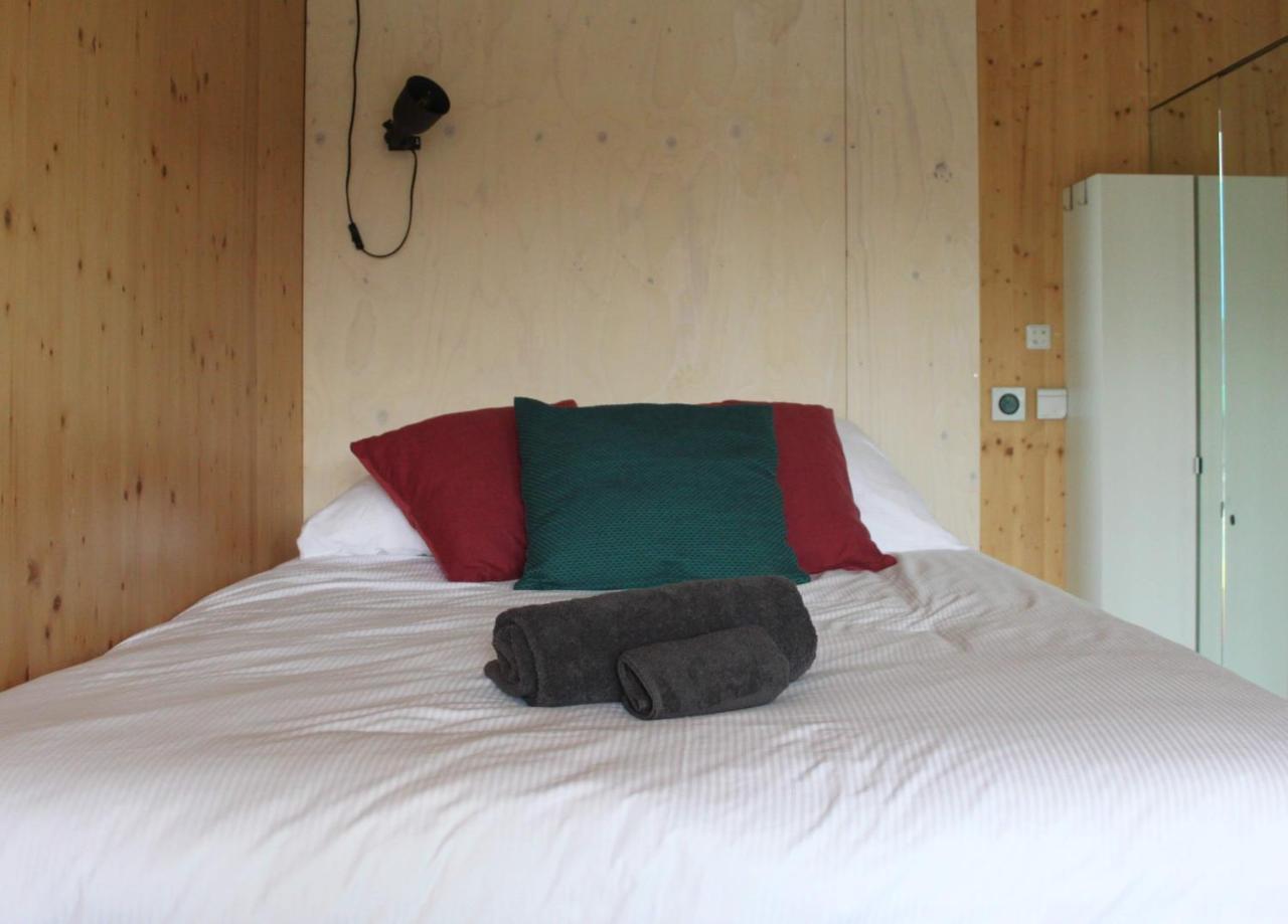 Roots Tiny House Apartment Tilburg Exterior photo